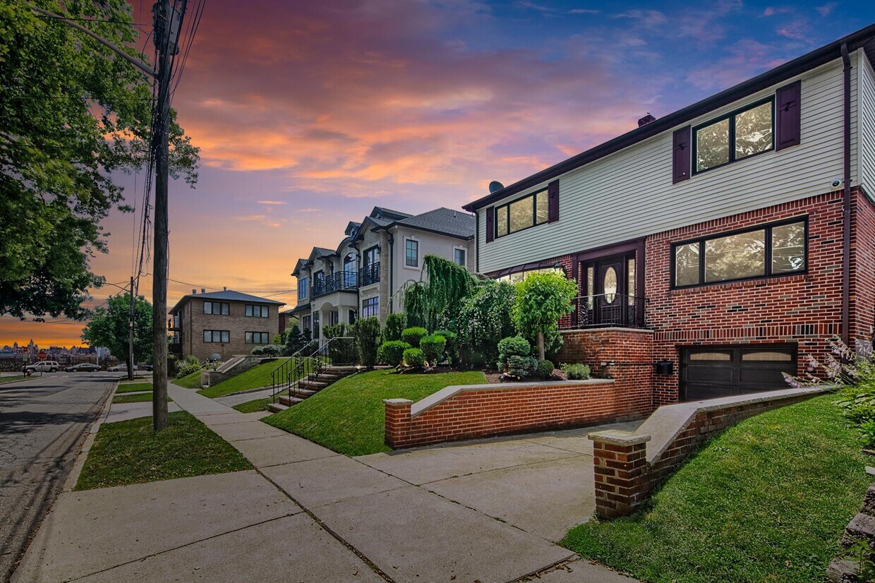 Foto principal - 9 76th St