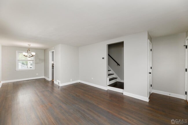 Building Photo - 947 Amboy Ave