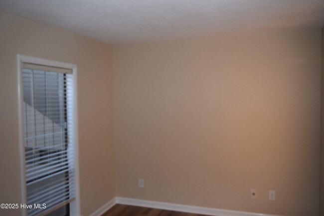 Building Photo - 800 St Andrews Dr
