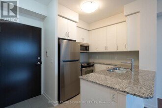 Building Photo - 215 Sherway Gardens Rd
