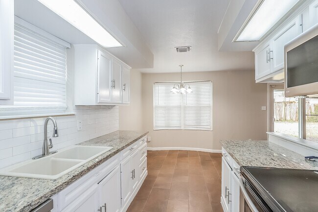 Foto del edificio - 10819 Sagewind Dr