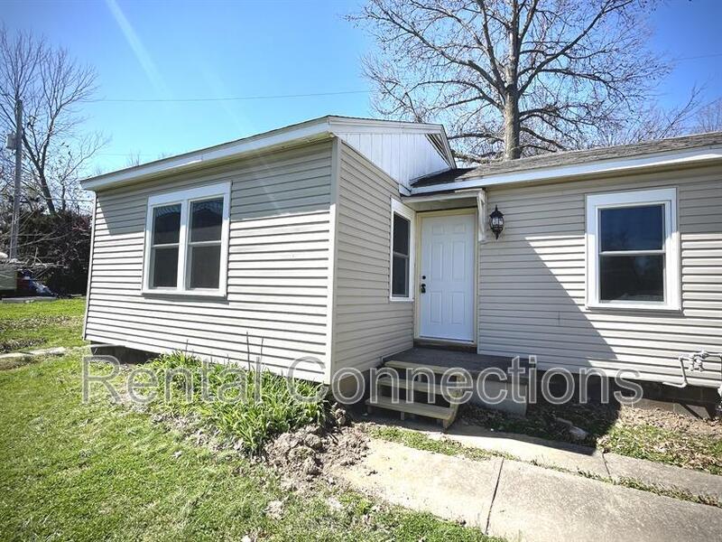 5 Grove Pl, Herrin, IL 62948 Condo for Rent in Herrin, IL