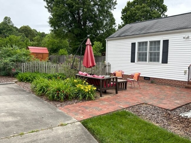 Building Photo - Character and Charm in Gibsonville