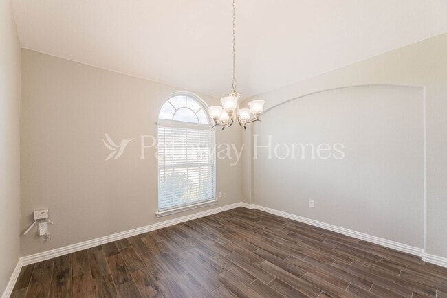 Building Photo - 1608 Adams Dr