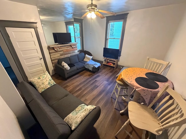 Photo - 263 Dunseith St (Pittsburgh, PA) House