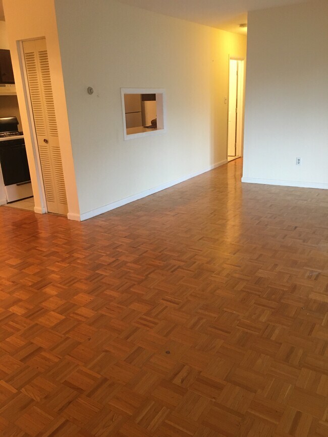 Living Room - 11 Longwood Dr