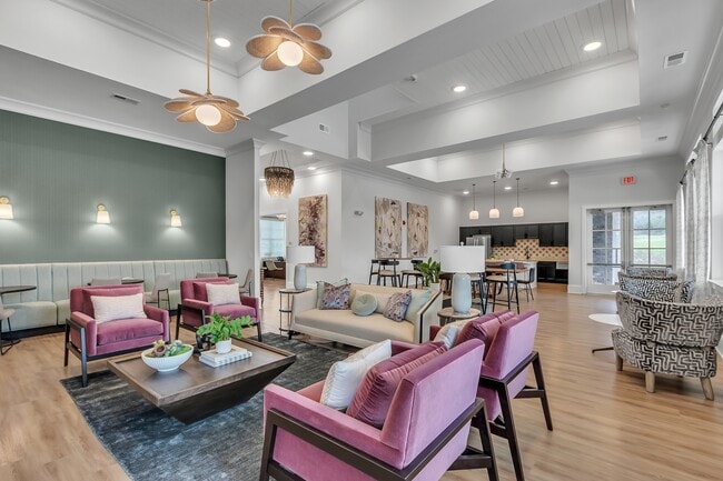 Foto del edificio - Sanctuary Bluff Apartments