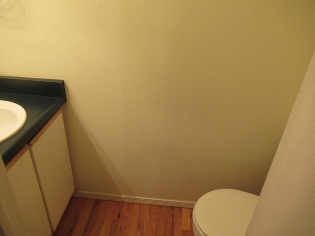 Foto del edificio - 6154 Colony Cir