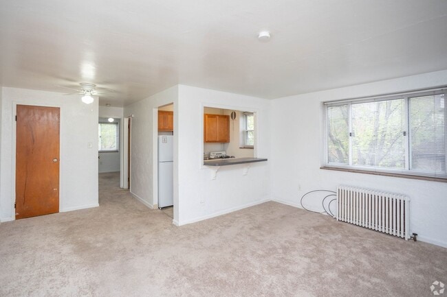 Interior Photo - Bellevue Mansions