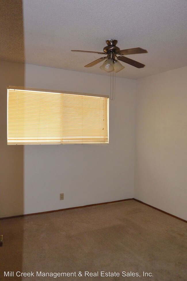 Building Photo - 3 br, 1 bath House - 3446 S. Dollner