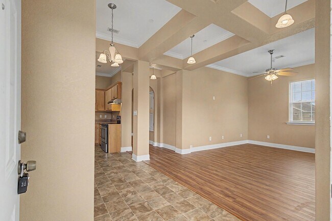Foto del edificio - 542 S 72nd Ave