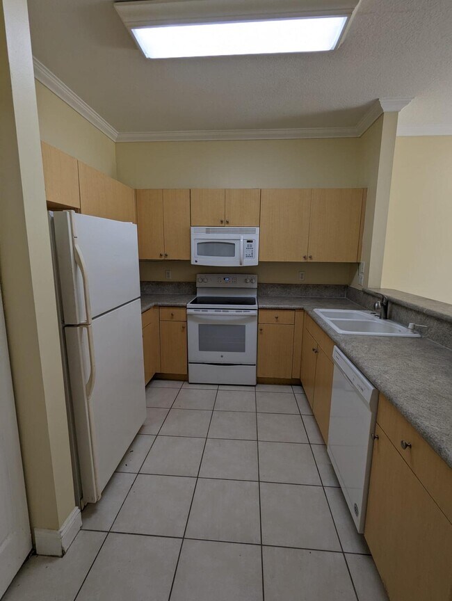 Building Photo - 129 Wakulla Springs Way