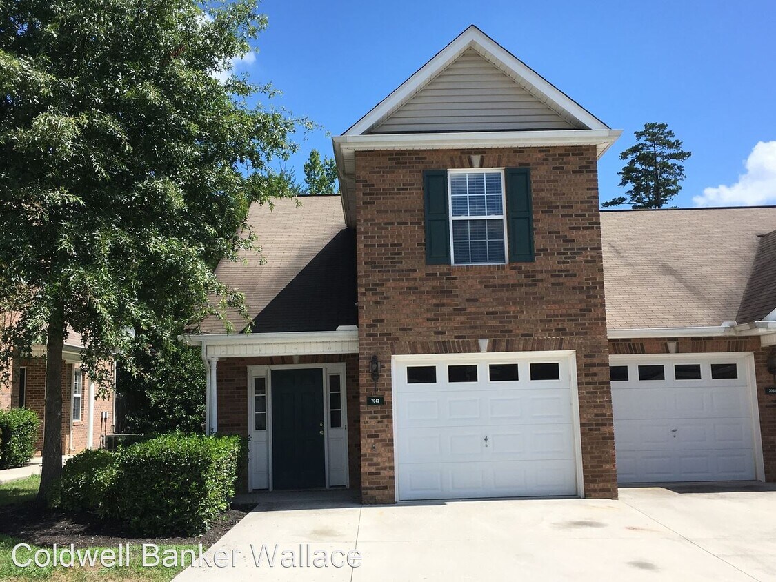 Primary Photo - 2 br, 2.5 bath House - 7042 La Christa Way