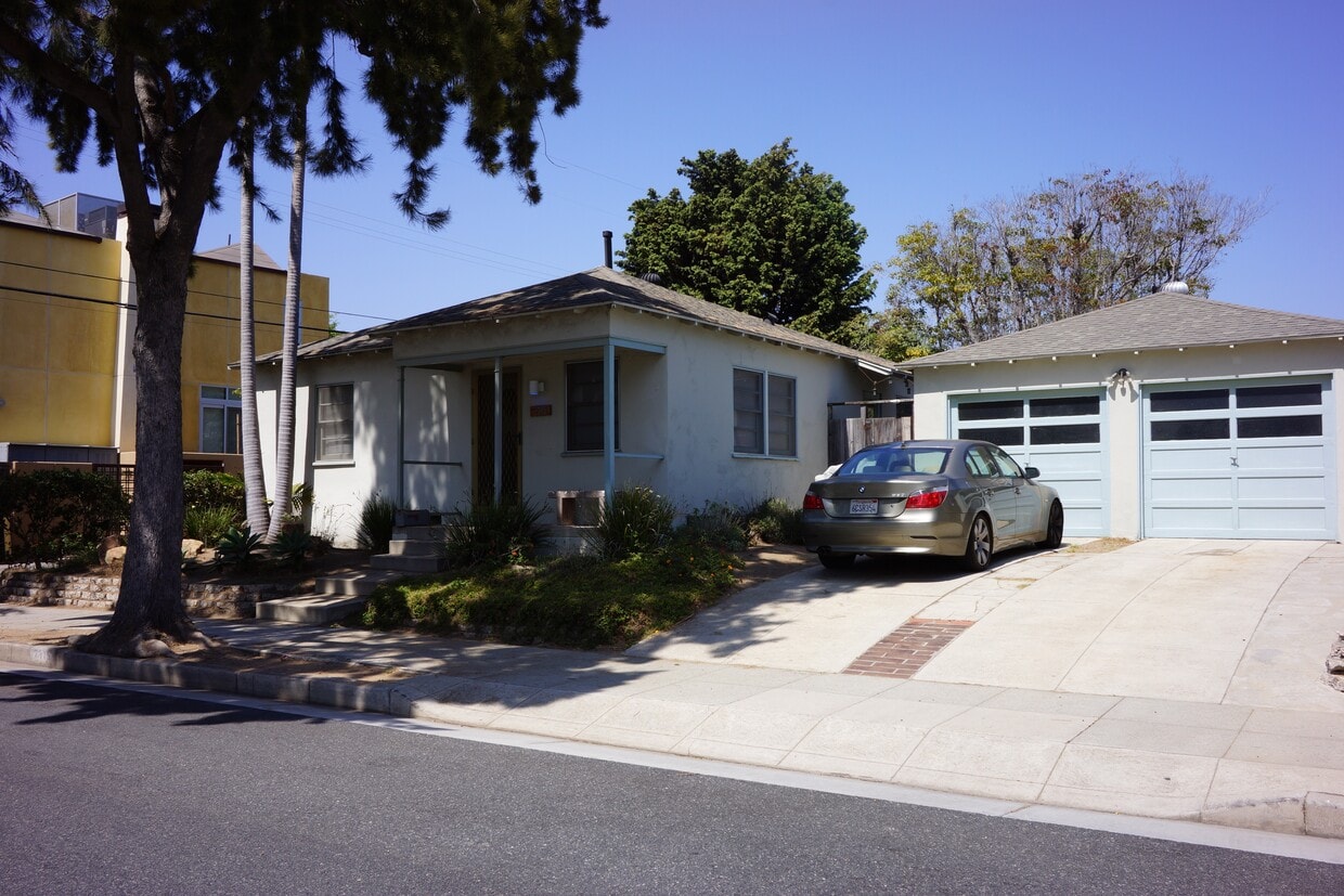 Foto principal - 2315 10th St.