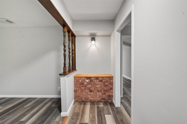 Foto del edificio - 7626 Verdinell St