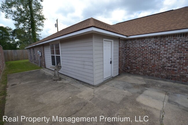 Building Photo - 3 br, 2 bath House - 375 Rushmore Dr