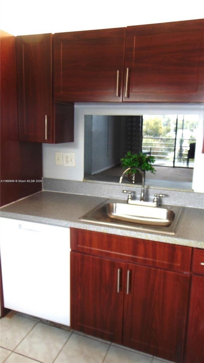 Foto del edificio - 1800 SW 81st Ave