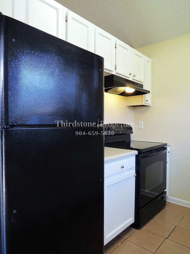 Foto del edificio - 1324 Jefferson Ave APT D, Orange Park, FL ...