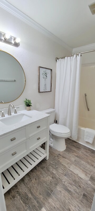 Foto principal - 124 Country Town Dr