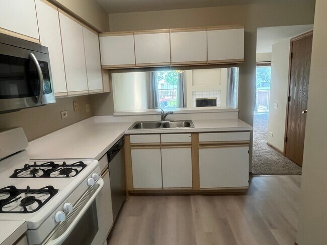 Foto del edificio - 3456 St Barthelemy Ln