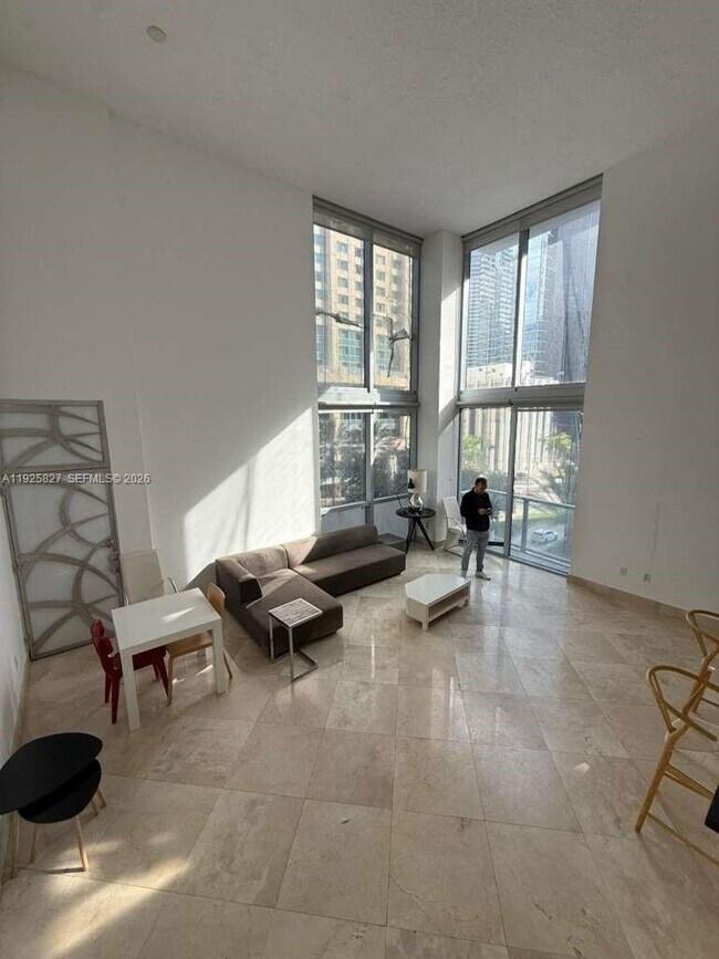 Foto del edificio - 1060 Brickell Ave