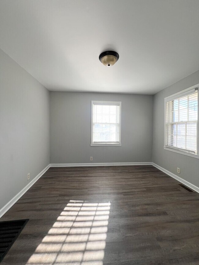 Building Photo - Move-In Specials Available! Single-Family ...