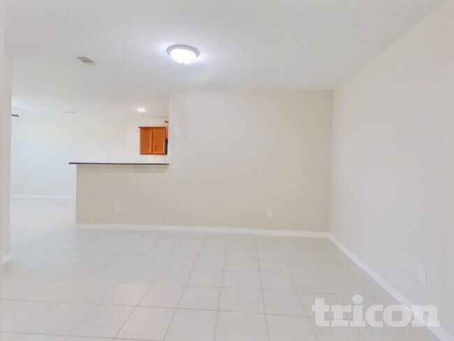 Building Photo - 701 Totem Trail Dr