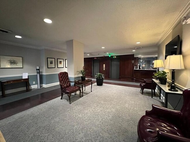 Foto del edificio - Nice Mt Vernon 2bd/1ba Condo at The Chase ...