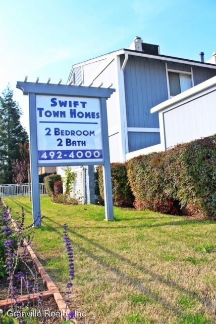 Primary Photo - 1490 W Swift Ave