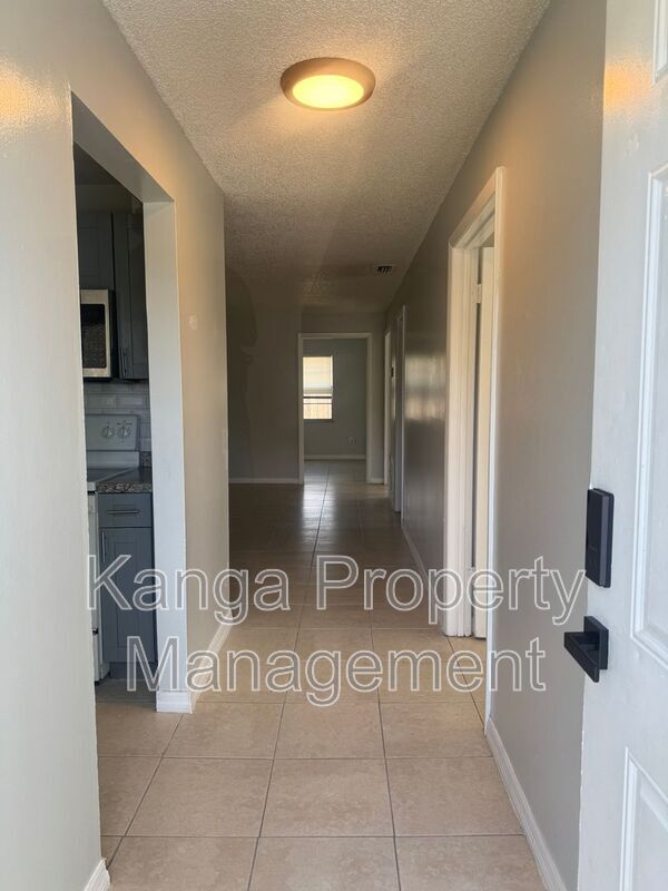 Foto del edificio - 3206 Louisiana Ave