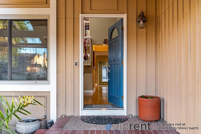 Building Photo - 4 br, 2.5 bath House - 185 Quinault Way, F...
