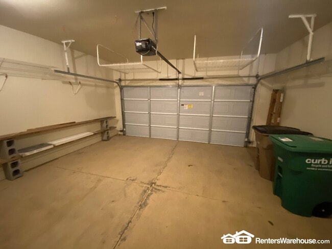 Building Photo - 737 Kitterman Cir