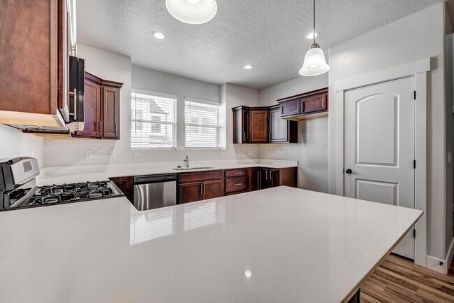 Foto del edificio - 2020 N 4010 W