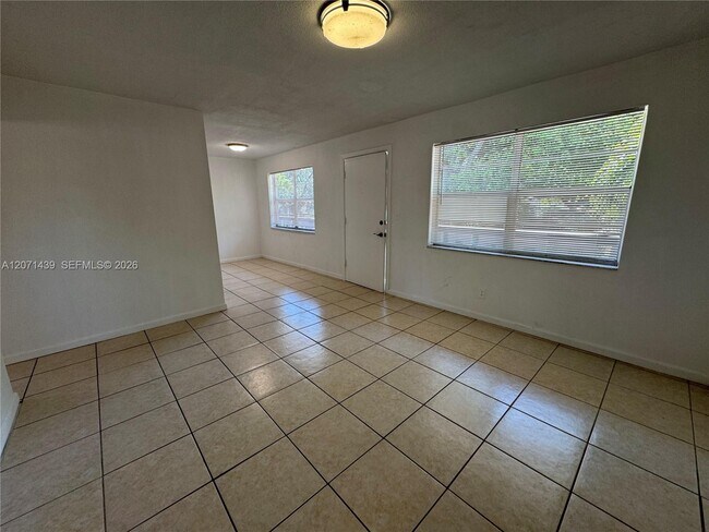 Foto del edificio - 4732 SW 33rd Ave