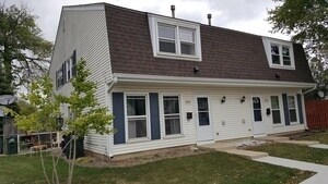 Foto del edificio - 1854 Jamestown Cir