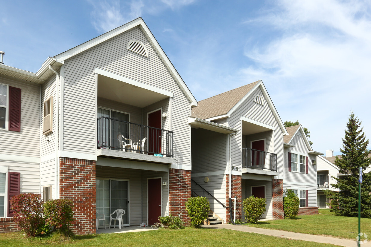 Primary Photo - Eagle Ridge Square Apartments