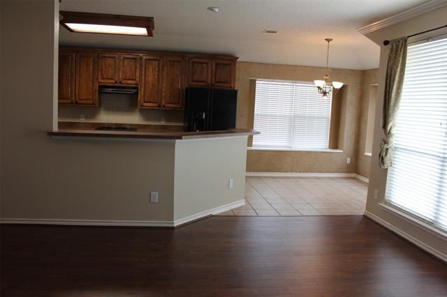 Foto del edificio - 1603 N Timber Brook Dr