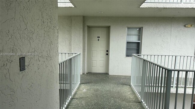 Foto del edificio - 2236 N Cypress Bend Dr