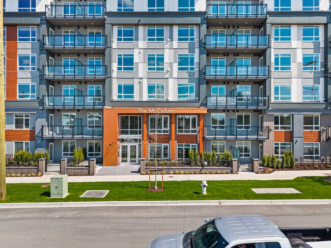 Photo du bâtiment - McCallum Place