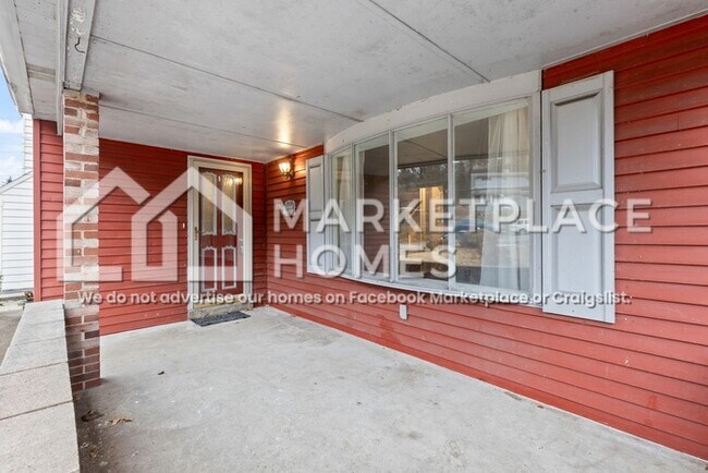 Foto del edificio - 746 Jefferson Rd