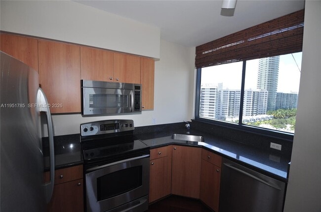 Foto del edificio - 1330 West Ave