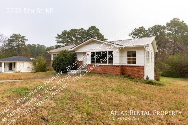 Foto del edificio - 2233 5th St NE