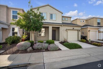 Building Photo - 8071 Weeping Willow Ln