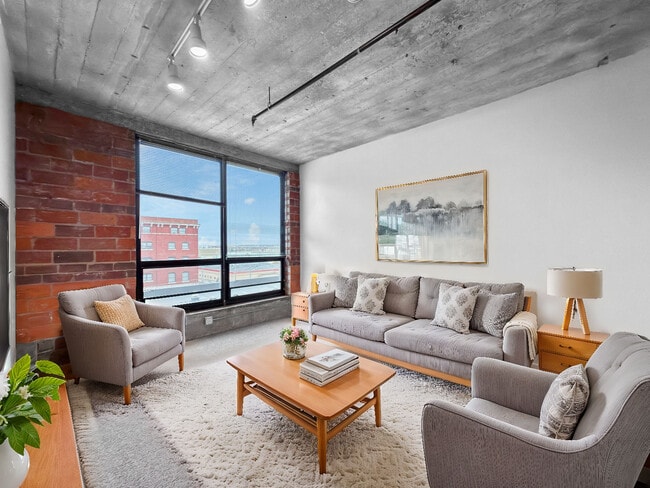 Building Photo - Crescent Lofts Building Photo - Crescent Lofts