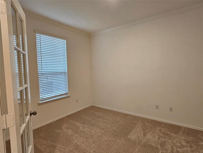 Building Photo - 1629 Brimhurst Dr