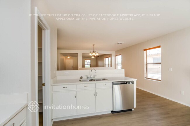 Building Photo - 3823 S Oxley St