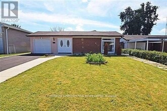 Building Photo - 3670 Crabtree Crescent