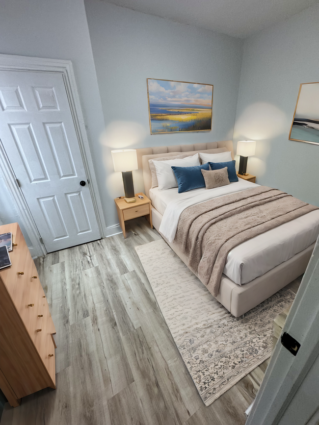 Building Photo - 3-Bedroom townhome rental with backyard