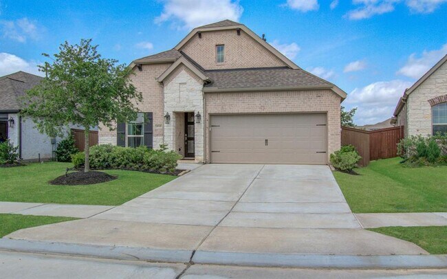 Building Photo - 4910 Morrison Dr