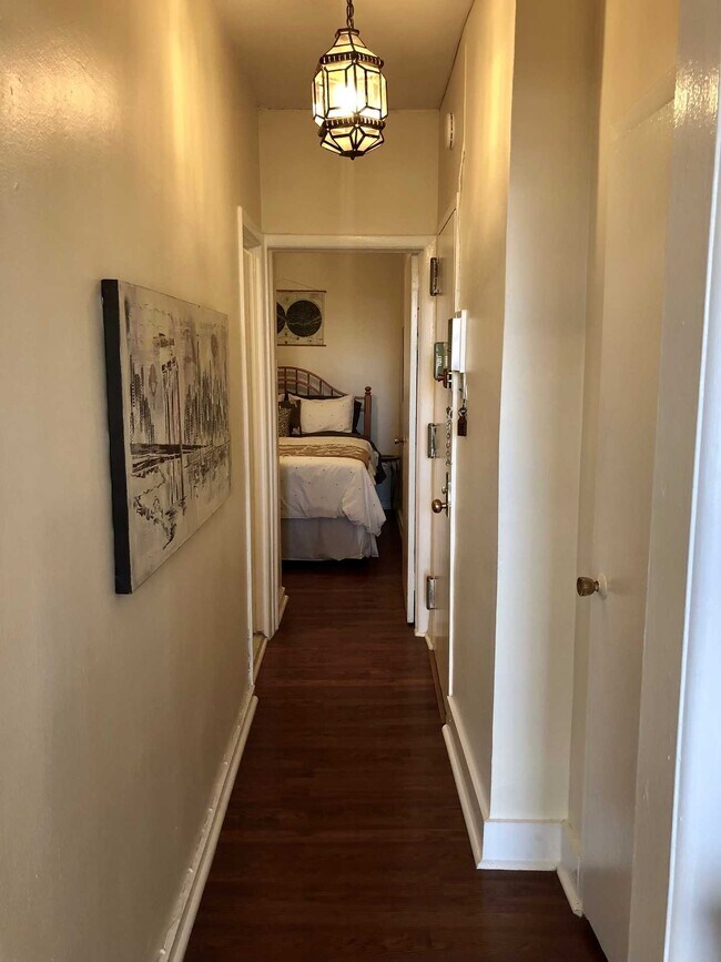 Foto del edificio - 318 E 59th St